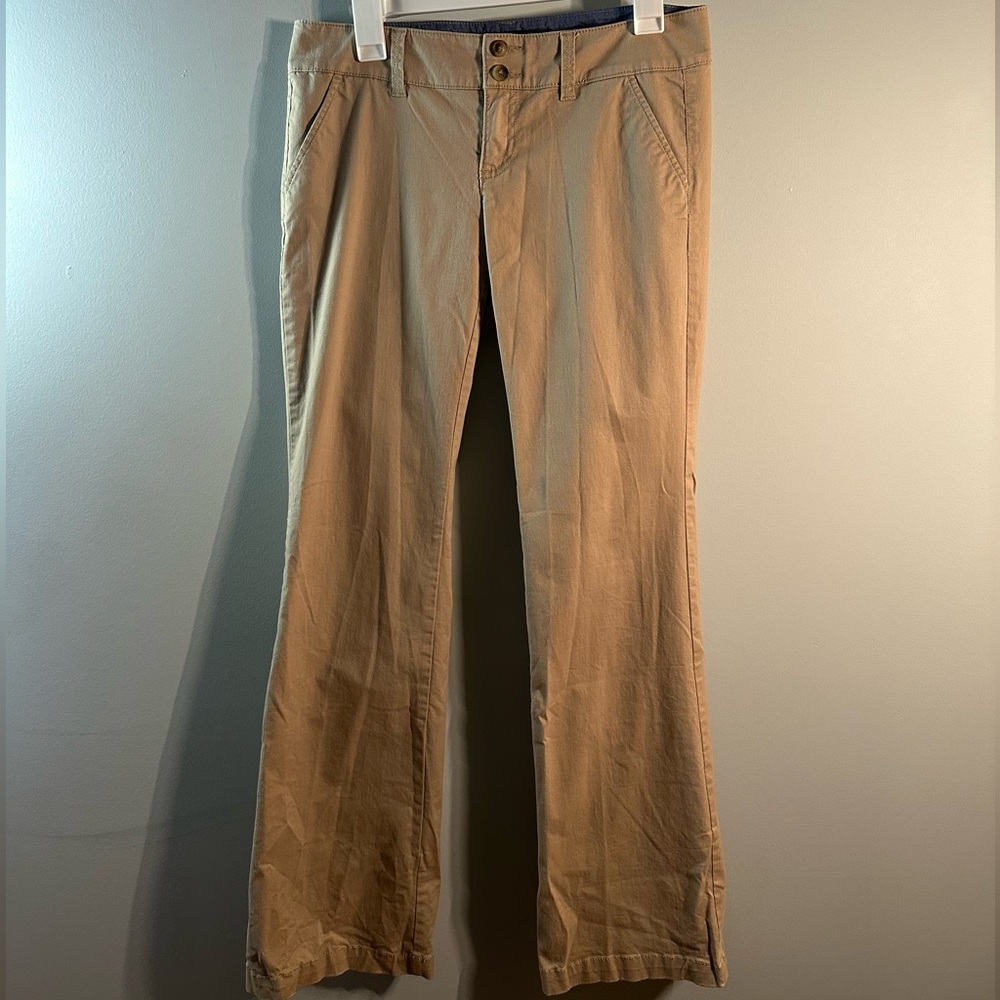 American Eagle Outfitters Khaki Chinos